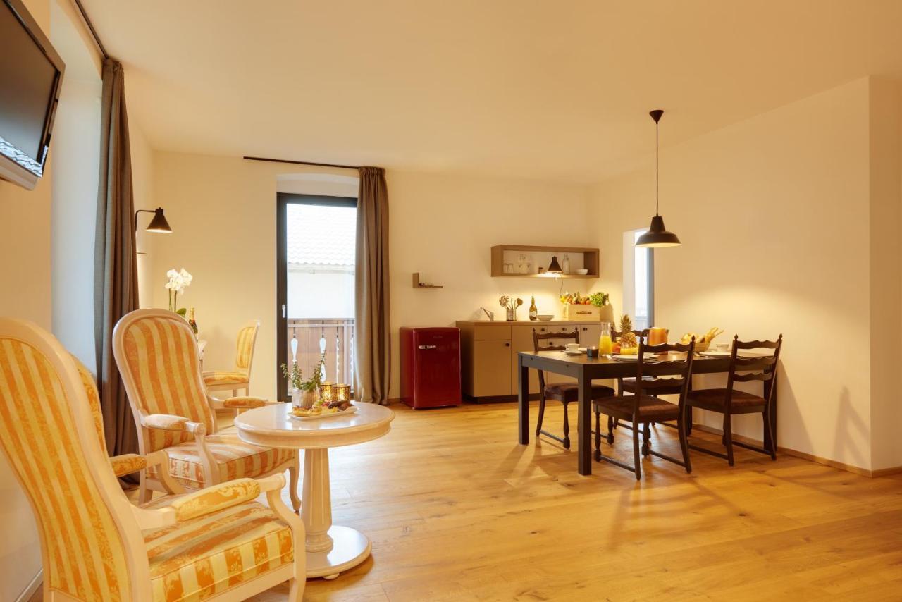 Historic Guesthouse Bircher B&B Apartments Near Sterzing Campo di Trens Εξωτερικό φωτογραφία