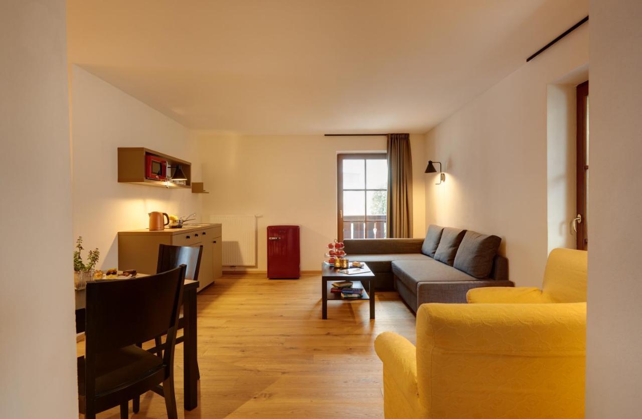 Historic Guesthouse Bircher B&B Apartments Near Sterzing Campo di Trens Εξωτερικό φωτογραφία
