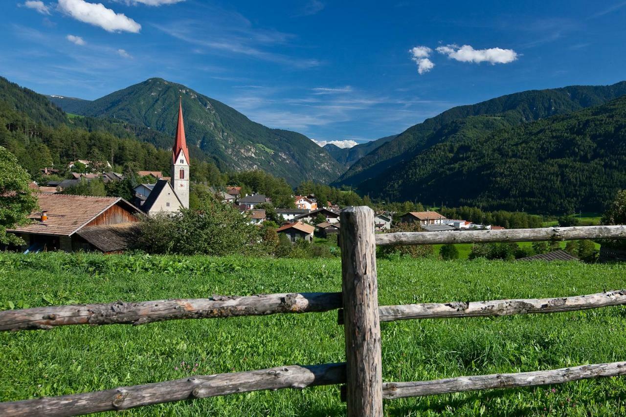 Historic Guesthouse Bircher B&B Apartments Near Sterzing Campo di Trens Εξωτερικό φωτογραφία